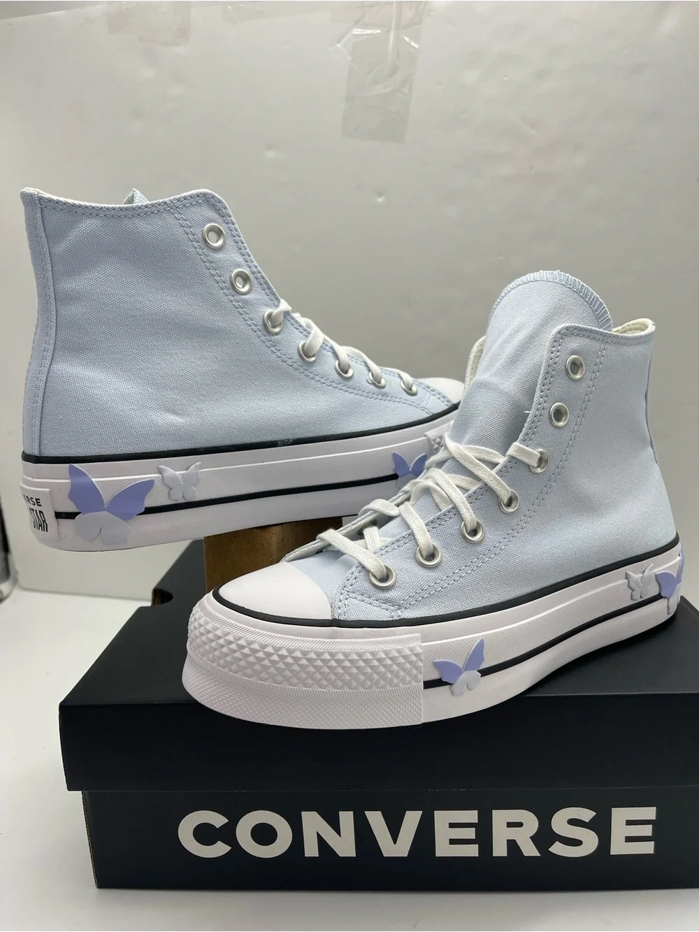 Converse CTAS LIFT HI BLUE SUPERMOON/WHITE/BLk Platform Purple Butterfly Accents